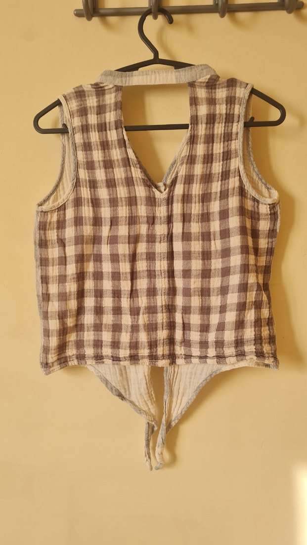 Bej Gri Bağlamalı Kolsuz Bohem Kadın Gömlek - Görsel 3