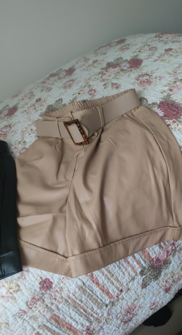 Bej Deri Kemerli Mini Şort - Görsel 2