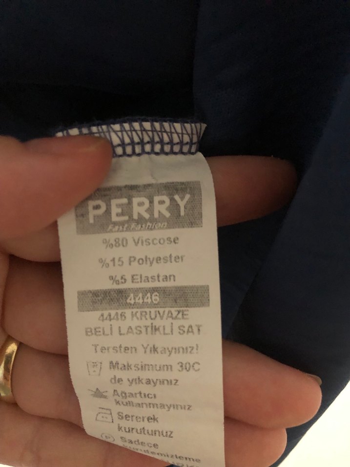 Drapeli V Yakalı Lacivert Kadın Bluz - Görsel 4