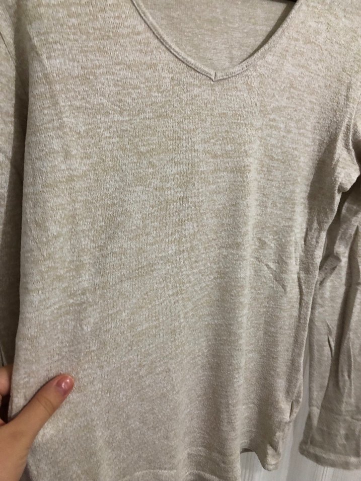 Bej V Yaka Kadın Kazak - Görsel 4