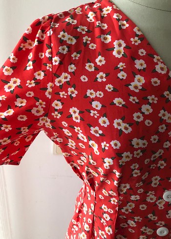 Shein Düğmeli V Yakalı Kırmızı Uzun Elbise - Görsel 8