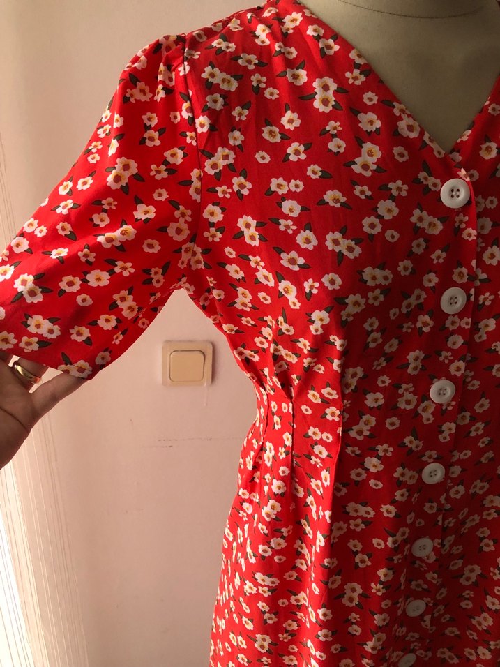 Shein Düğmeli V Yakalı Kırmızı Uzun Elbise - Görsel 2