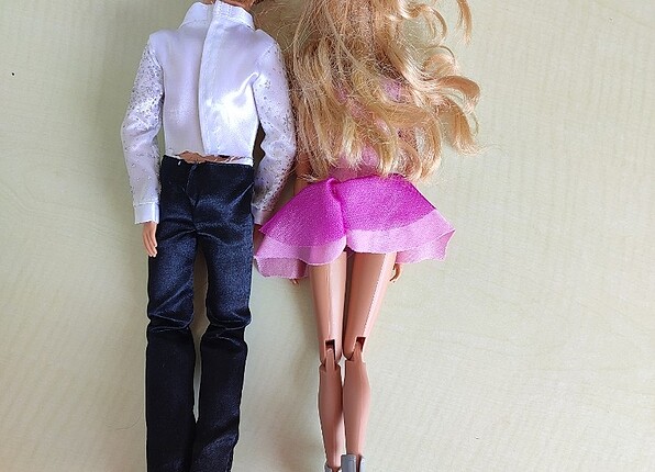 Ken ve Barbie Eklemli Barbieler