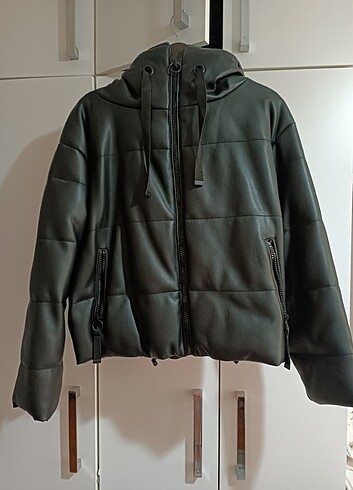 xs Beden siyah Renk Zara deri bomber orijinal şisme mont