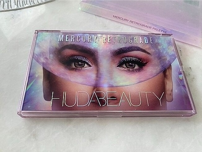  Beden Renk Huda beauty 18 li far paleti