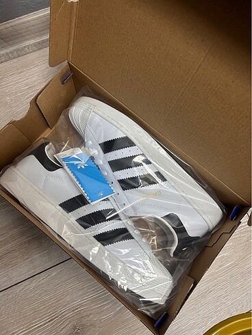 42 Beden beyaz Renk İtal adidas spor ayakkabı