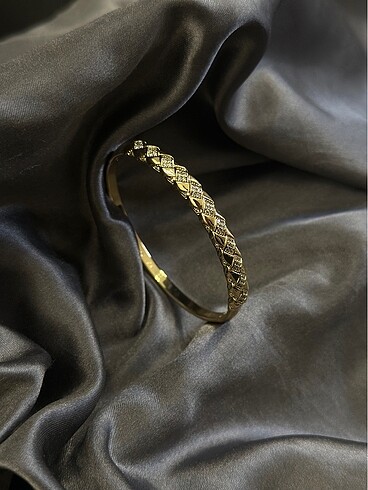 Xuping 14K Gold Kelepçe