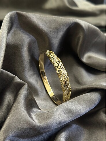 swarovski Xuping Gold Kelepçe