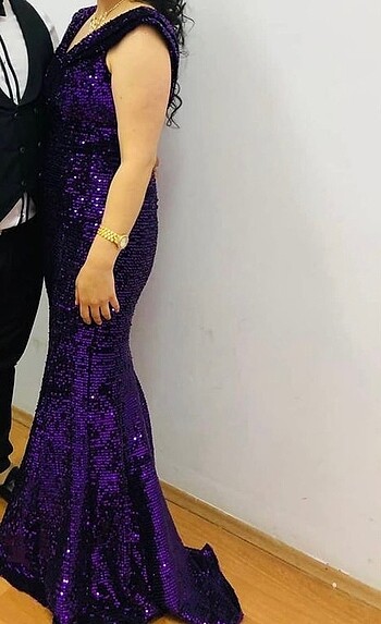 Sıfır gibi bir kere giyildi