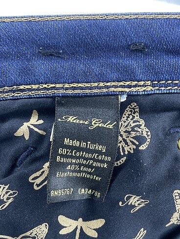 32 Beden mavi Renk Mango Jean / Kot %70 İndirimli.