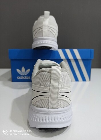 39 Beden beyaz Renk Adidas ithal kalite unisex Beyaz siyah 