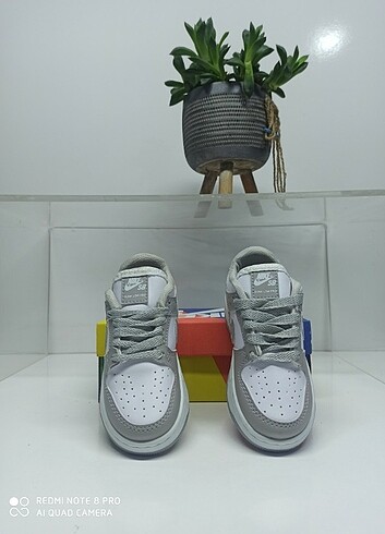 27 Beden Nike SB Dunk Çocuk Ayakkabısı Unisex 