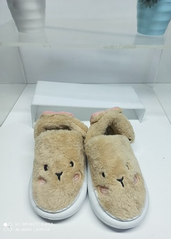 Peluş Ev Terliği Ses Yapamaz Kaymaz - Görsel 3