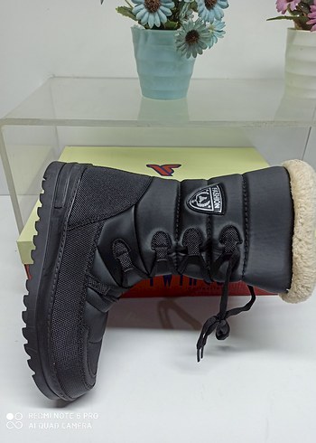 Twingo İçi Tüylü Kar Botu - Görsel 3