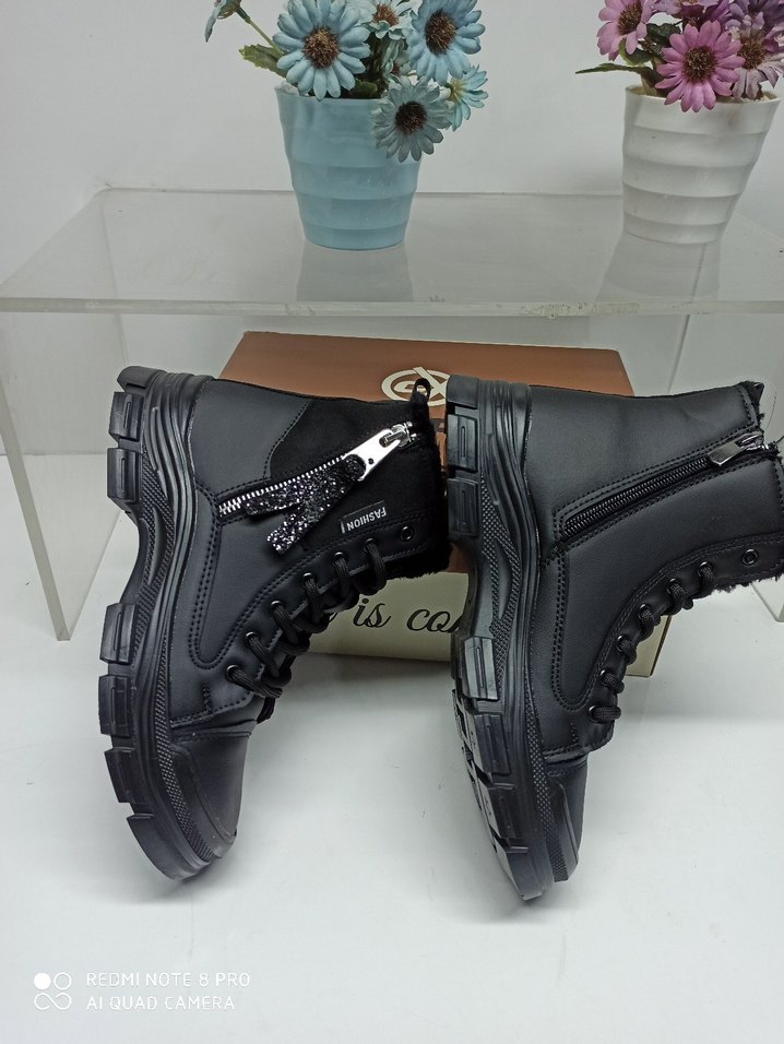 İçi Kürklü Kaymaz Taban Bot - Görsel 3