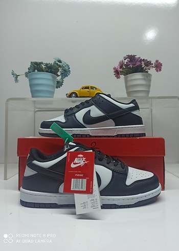 Nike Nike Bordo ve siyah Dunk Low 37