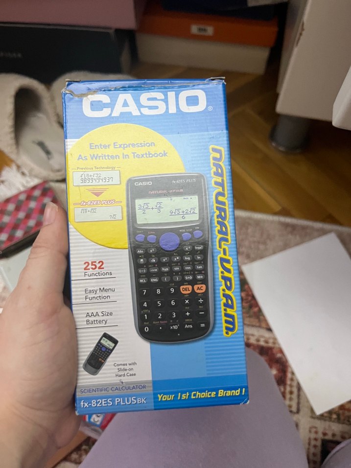 Sarı Casio fx-82ES Plus Hesap Makinesi - Görsel 2