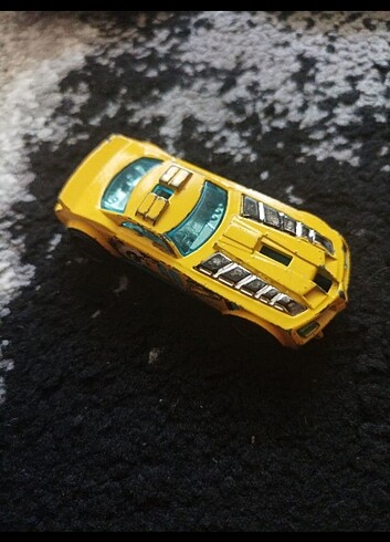  HOT WHEELS BARBARİC