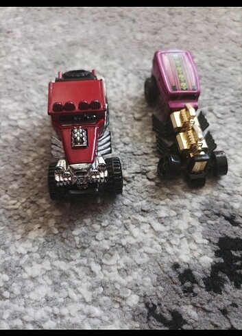 HOT WHEELS KORKU ARAÇLARI 