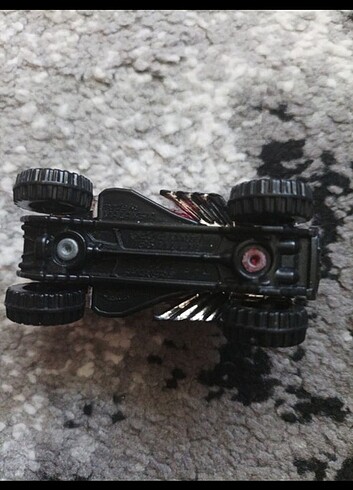 Beden Renk HOT WHEELS KORKU ARAÇLARI