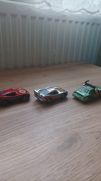  Beden PİXAR CARS TOPLU ARAÇ