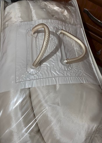 Bej Desenli Yatak Örtüsü - Görsel 3