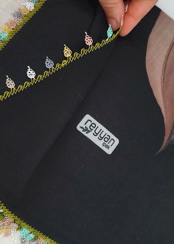 Armine Dantel Detaylı Çok Renkli Kadın Fular