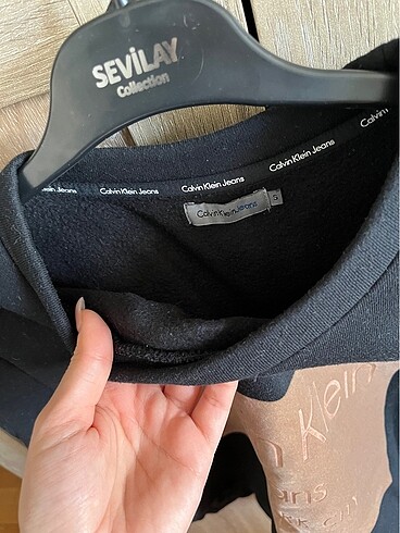 s Beden calvin klein sweatshirt