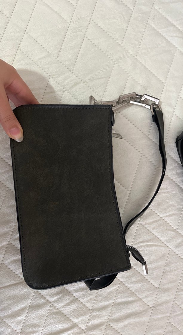 Siyah ve haki Çantalar - Görsel 4