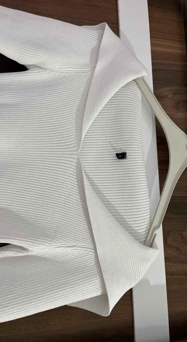 Beyaz V Yaka Fitilli Kadın Kazak - Görsel 3