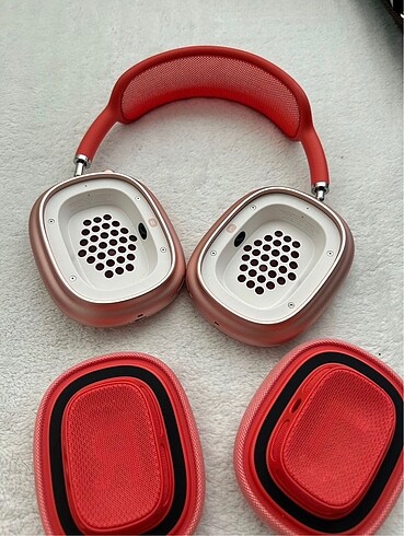 AirPods Max Kırmızı Typce-C