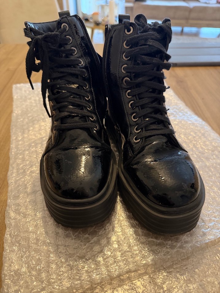 Siyah Rugan Platform Topuklu Goth Kadın Bot - Görsel 4