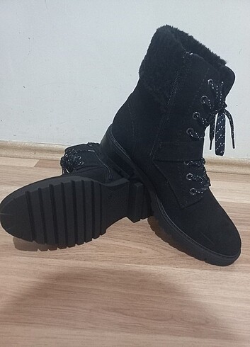 Deichmann Deichman kürklü bot