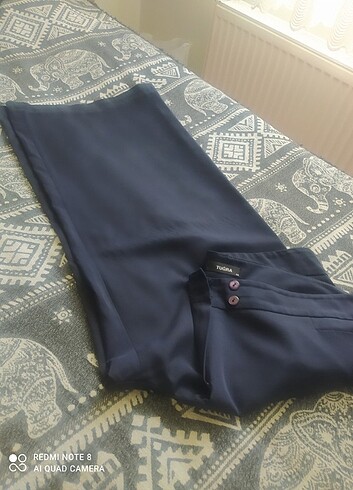 46 Beden Bol paça pantolon