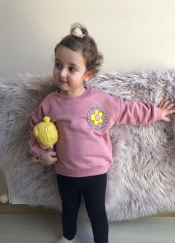 4 Yaş Beden pembe Renk Zara Çiçekli Sweatshirt 