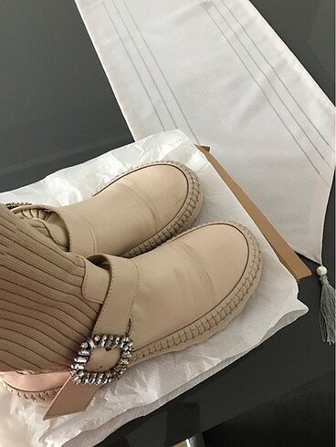 40 Beden Çoraplı bot nişantasıshoesdan almıştım