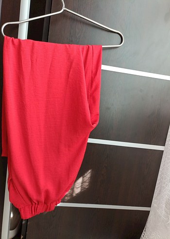40 Beden kırmızı Renk ikili takım