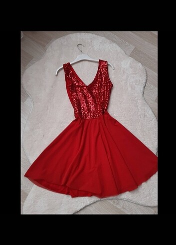 Yılbaşı elbisesi kırmızı mini elbise 