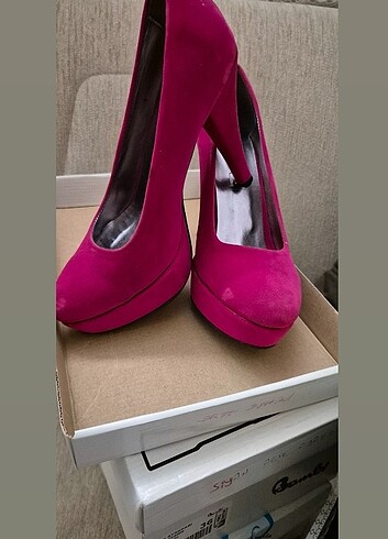 Topuklu ayakkabı - Görsel 2