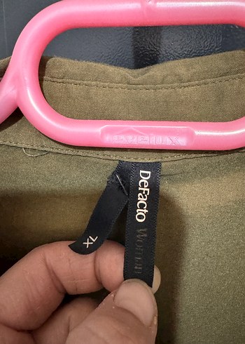 Bej Düğmeli Uzun Kollu Keten Gömlek - Görsel 3