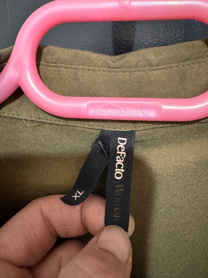 Bej Düğmeli Uzun Kollu Keten Gömlek - Görsel 3