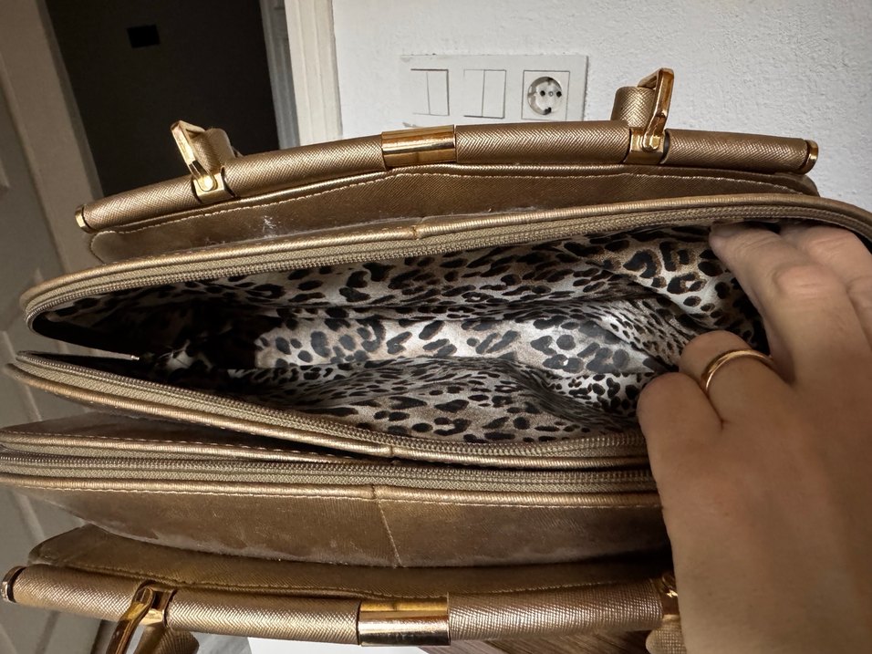 Altın Renk Yılan Desenli Deri Kadın Çanta - Görsel 2