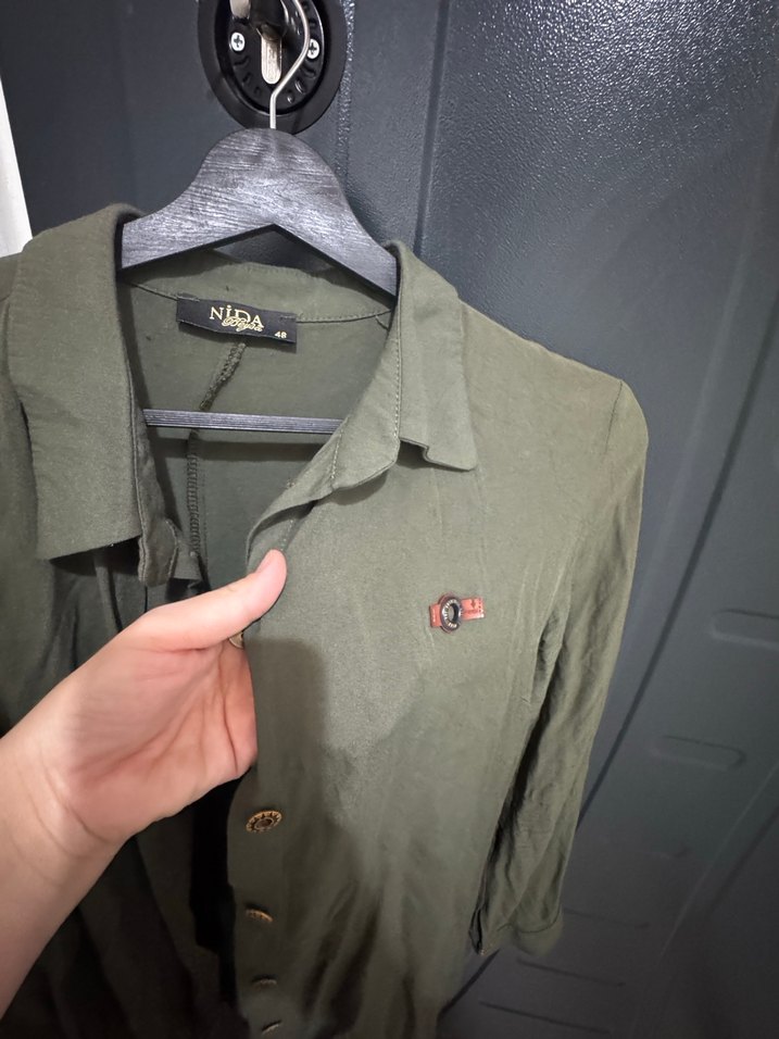 Düğmeli Yeşil Keten Kadın Gömlek - Görsel 4