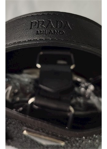 Prada Prada Siyah Taşlı Deri Çanta
