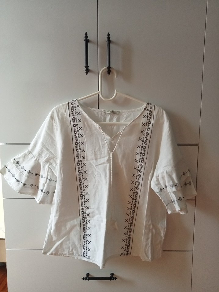 Püsküllü Nakışlı Bohem Kadın Bluz - Görsel 2
