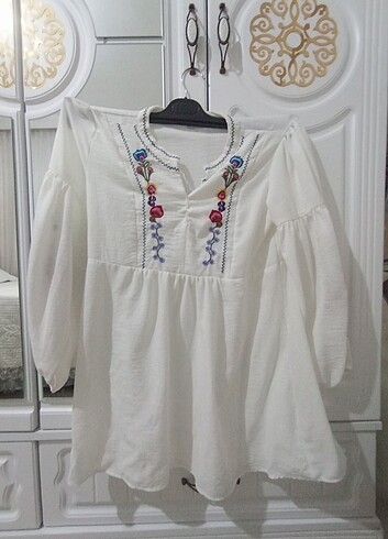 l Beden beyaz Renk Tunik