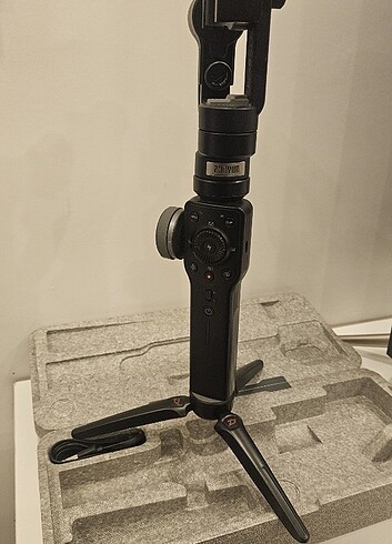 Zhiyun Smooth 4 gimbal 