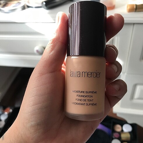 Beden Laura mercier orjinal üründür satış fiyatı 1.522?