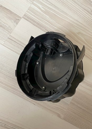 Beden Kırmızı Siyah Elektrikli Süpürge Aparatı
