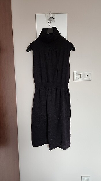 Triko boğazlı elbise